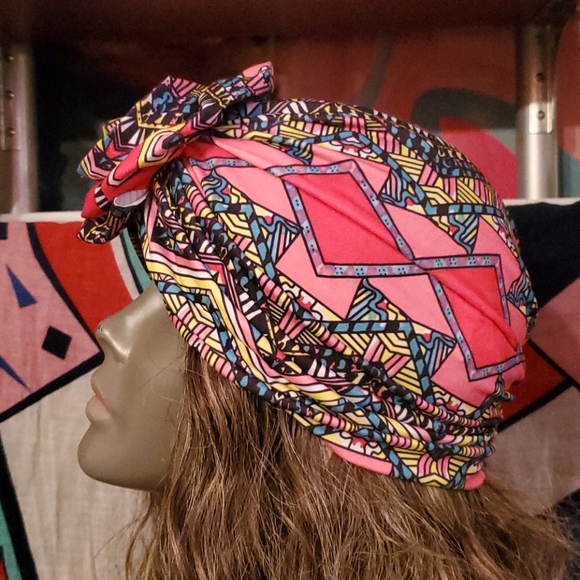 Sofia 📌📌FREE📌📌Abstract Turban - Picture 2 of 4